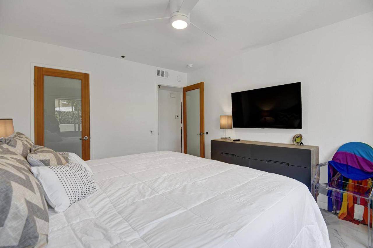 Modern Plaza Villas Oasis Palm Springs Ngoại thất bức ảnh