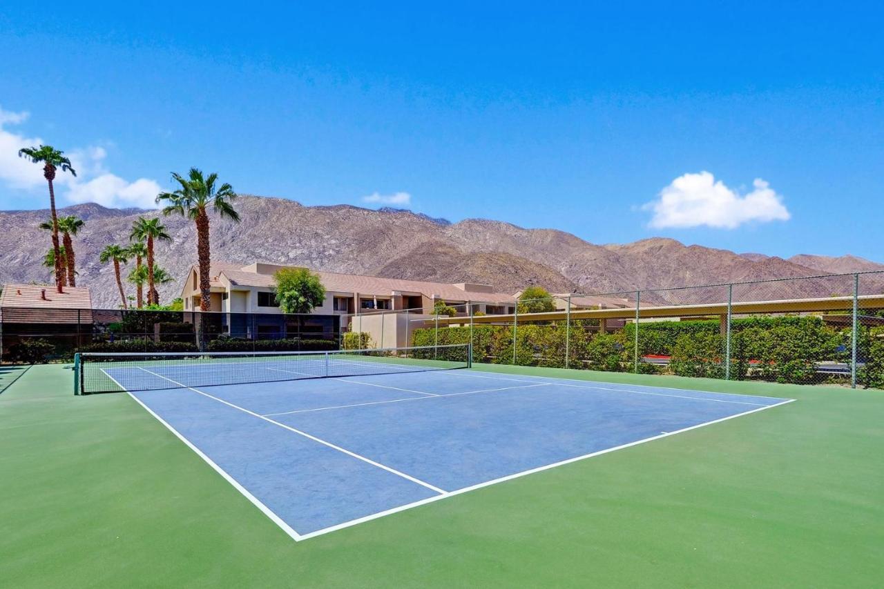 Modern Plaza Villas Oasis Palm Springs Ngoại thất bức ảnh